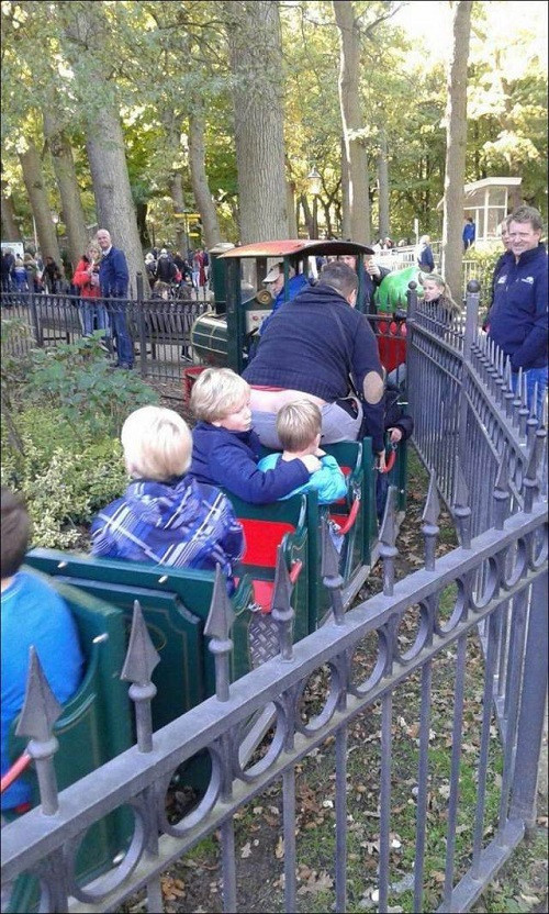 Vòng ba choáng hết khung hình.