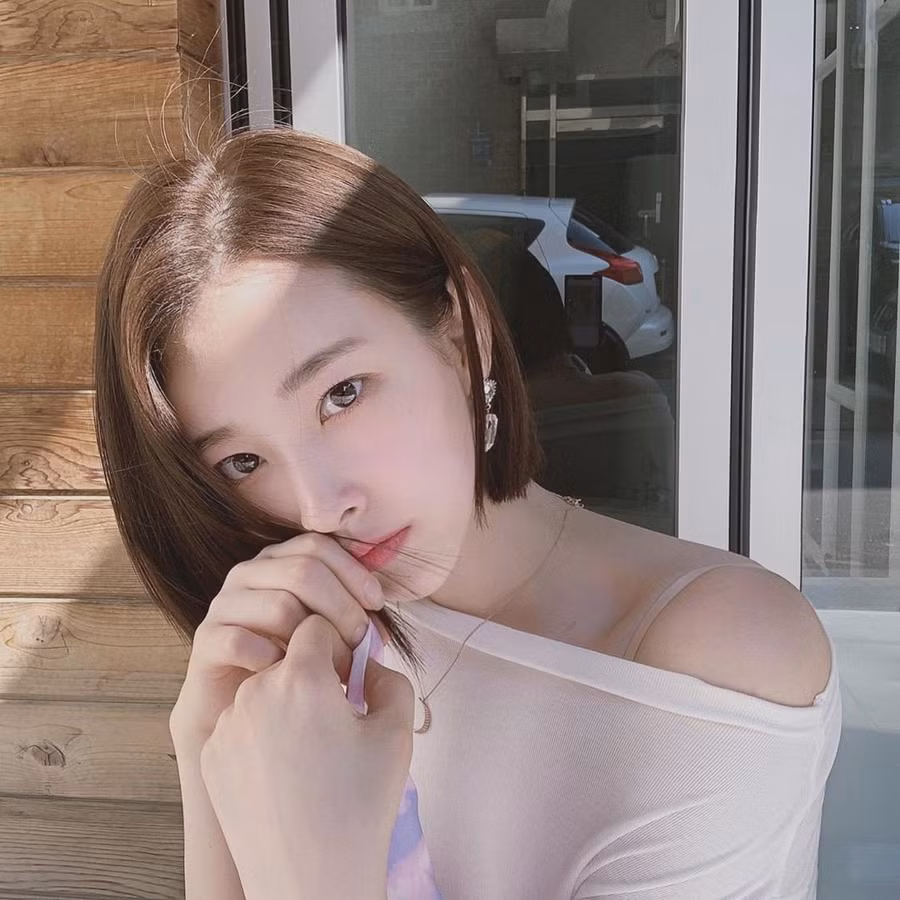 5 mẹo trang điểm giúp chị em trẻ ra hàng chục tuổi ảnh 1 5 tips trang diem co gai nao cung can biet neu muon an gian ca chuc tuoi - 1