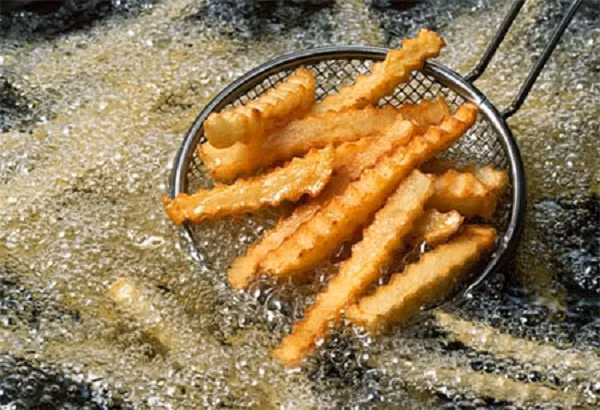 7 loại thực phẩm gây lão hóa nhanh 