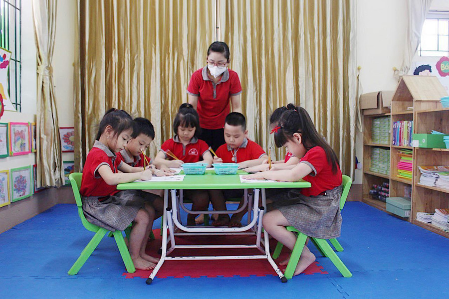 Khắc phục tình trạng khó khăn do thiếu giáo viên Khắc phục tình trạng khó khăn do thiếu giáo viên
