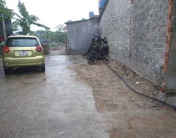 Hoàn trả lại vị trí lấn chiếm đường dân sinh nhiều năm liền.