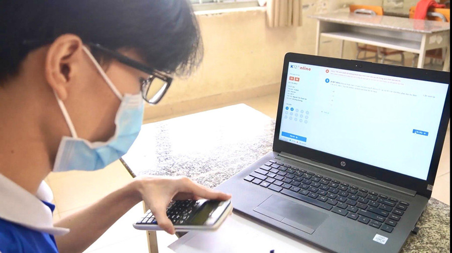 Với học sinh, K12 Online mang lại một cách tiếp cận trực quan với các bài giảng, tương tác tốt trong quá trình học tập và nhận được sự đánh giá công bằng. Với học sinh, K12 Online mang lại một cách tiếp cận trực quan với các bài giảng, tương tác tốt trong quá trình học tập và nhận được sự đánh giá công bằng.