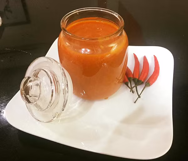 Tự làm tương ớt tại nhà đơn giản mà ngon