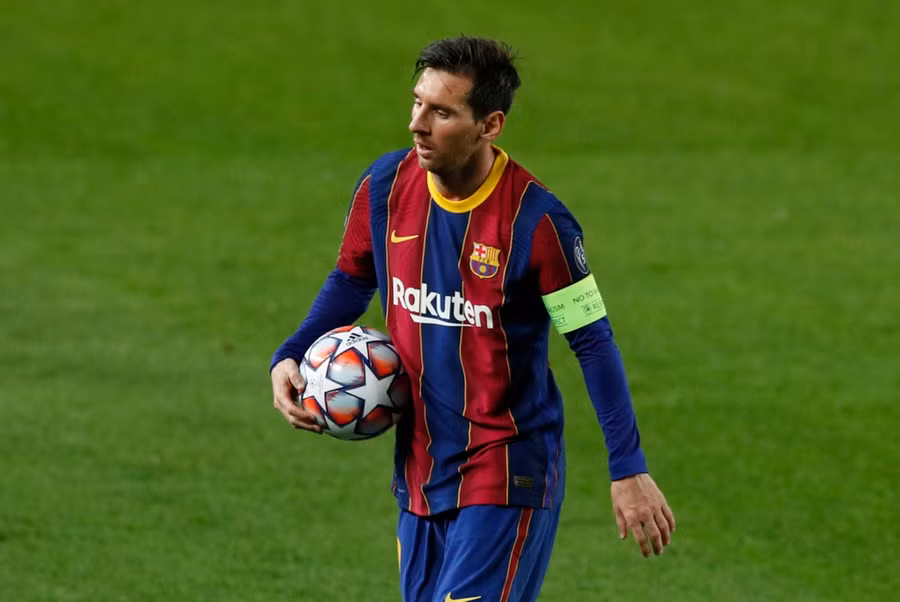 Lionel Messi tỏa sáng với một bàn thắng cùng pha kiến tạo trong trận đấu tại Camp Nou. Siêu sao người Argentina đã có 69 bàn thắng tại vòng bảng Champions League, thành tích không cầu thủ nào có thể chạm đến. Ngoài ra, "El Pulga" còn tạo thêm một kỷ lục, đó là chọc thủng lưới 36 đội bóng khác nhau ở đấu trường châu lục.