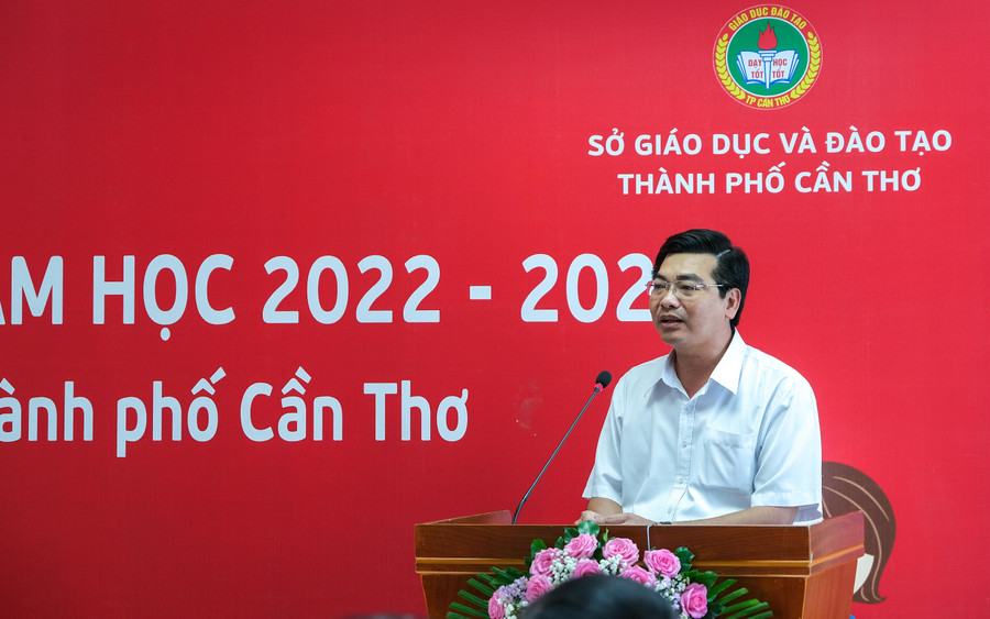 Lãnh đạo Sở gửi lời cảm ơn đến Viettel Cần Thơ đã có nhiều hoạt động thiết thực đồng hành cùng giáo dục thành phố. Lãnh đạo Sở gửi lời cảm ơn đến Viettel Cần Thơ đã có nhiều hoạt động thiết thực đồng hành cùng giáo dục thành phố.