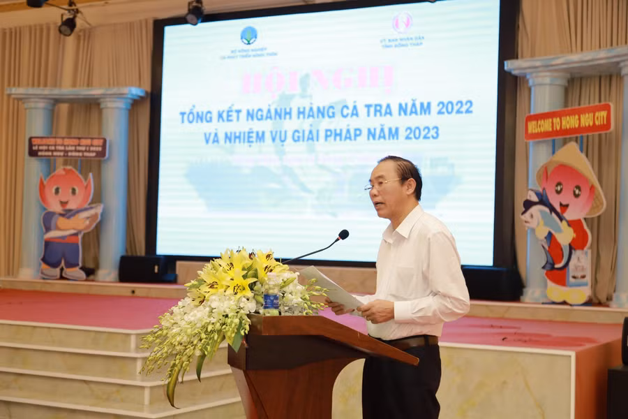 Ông Phùng Đức Tiến - Thứ trưởng Bộ NN-PTNT phát biểu tại Hội nghị.