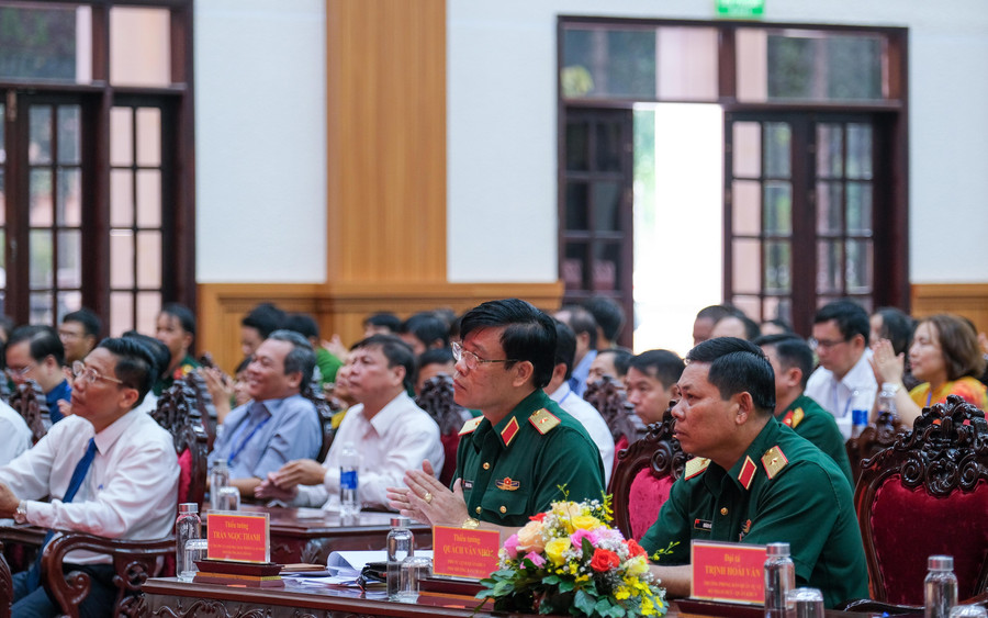 Tham dự tại lễ bế mạc có Thiếu tướng Trần Ngọc Thanh, Vụ Trưởng Vụ Giáo dục Quốc Phòng và An Ninh (Bộ GD&ĐT)