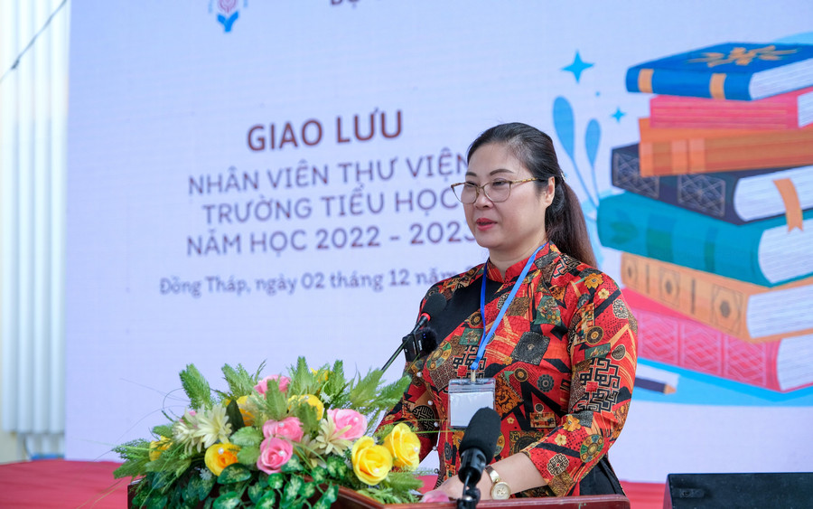 Bà Trịnh Hoài Thu, Phó Vụ trưởng Vụ Giáo dục Tiểu học (Bộ GD&ĐT) phát biểu tại chương trình giao lưu. Bà Trịnh Hoài Thu, Phó Vụ trưởng Vụ Giáo dục Tiểu học (Bộ GD&ĐT) phát biểu tại chương trình giao lưu.