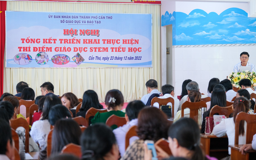 Quang cảnh hội nghị tổng kết thí điểm.