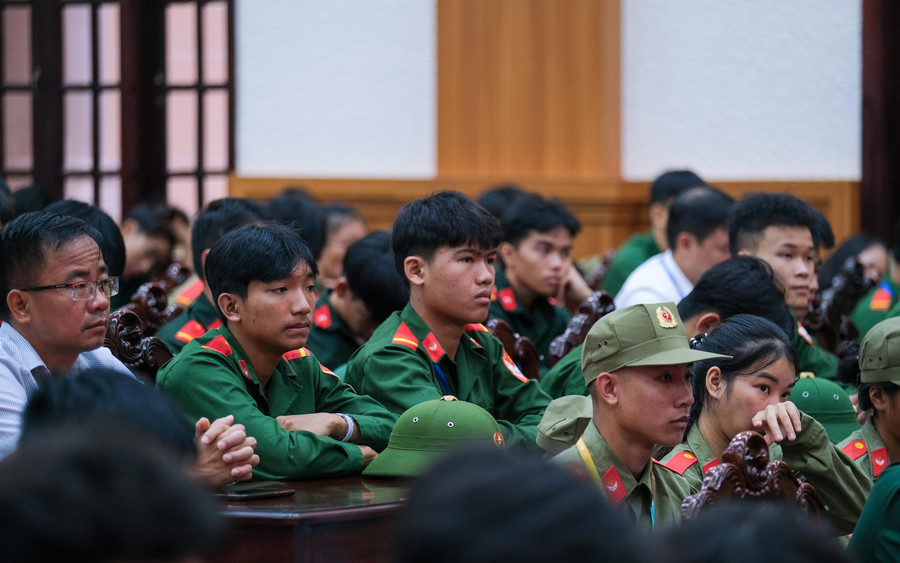 Hình ảnh học sinh tham gia tại buổi lễ bế mạc.