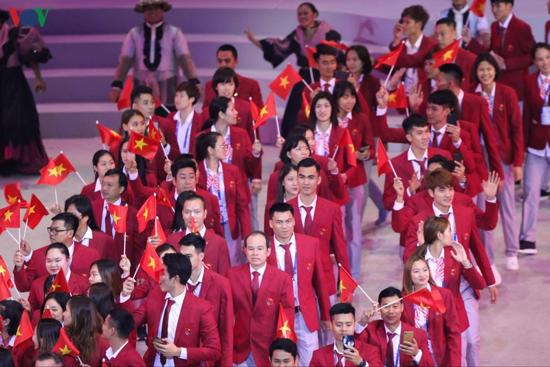 đoàn thể thao việt nam diễu hành trong lễ khai mạc sea games 30 hình 5 doan the thao viet nam dieu hanh trong le khai mac sea games 30 hinh 5