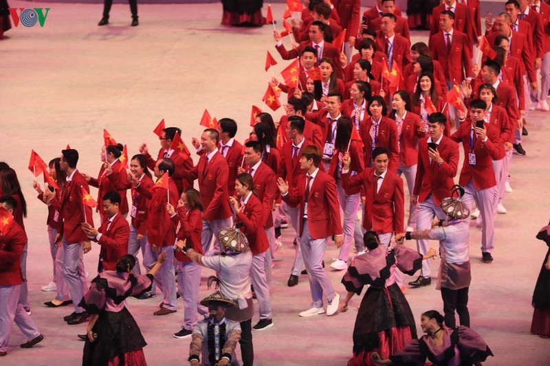 đoàn thể thao việt nam diễu hành trong lễ khai mạc sea games 30 hình 3 doan the thao viet nam dieu hanh trong le khai mac sea games 30 hinh 3