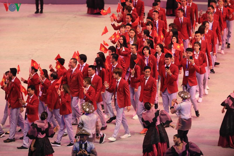 đoàn thể thao việt nam diễu hành trong lễ khai mạc sea games 30 hình 10 doan the thao viet nam dieu hanh trong le khai mac sea games 30 hinh 10