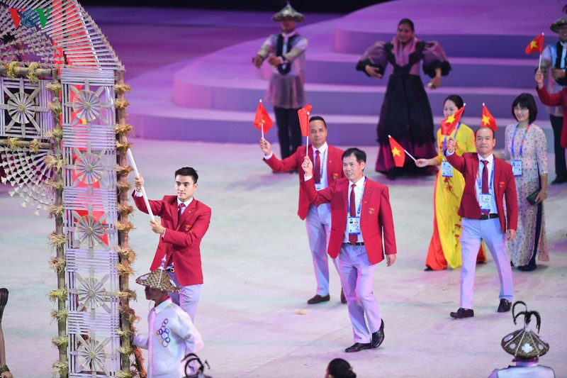 đoàn thể thao việt nam diễu hành trong lễ khai mạc sea games 30 hình 8 doan the thao viet nam dieu hanh trong le khai mac sea games 30 hinh 8