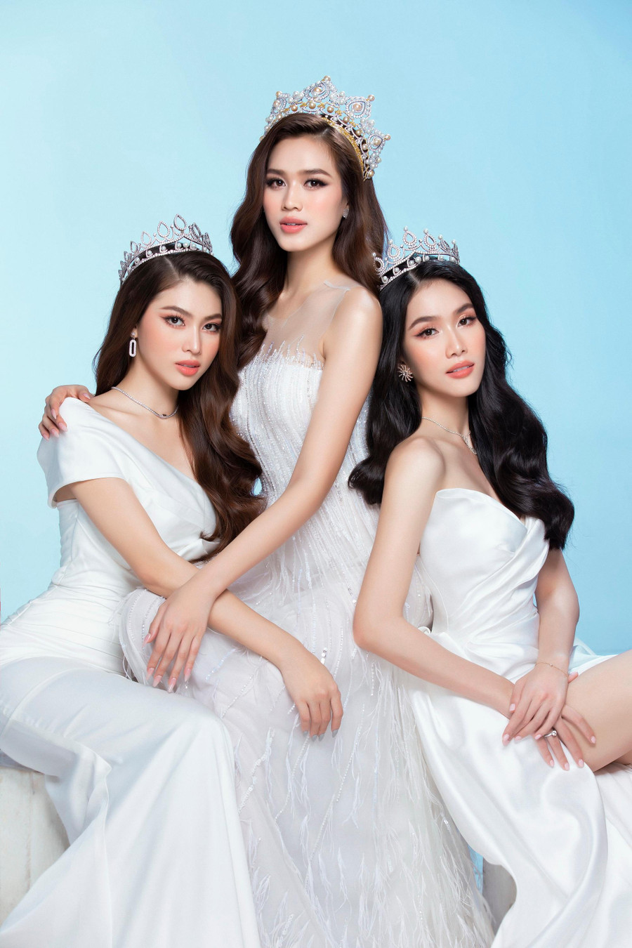 Top 3 Hoa hậu Việt Nam năm 2020. Top 3 Hoa hậu Việt Nam năm 2020.