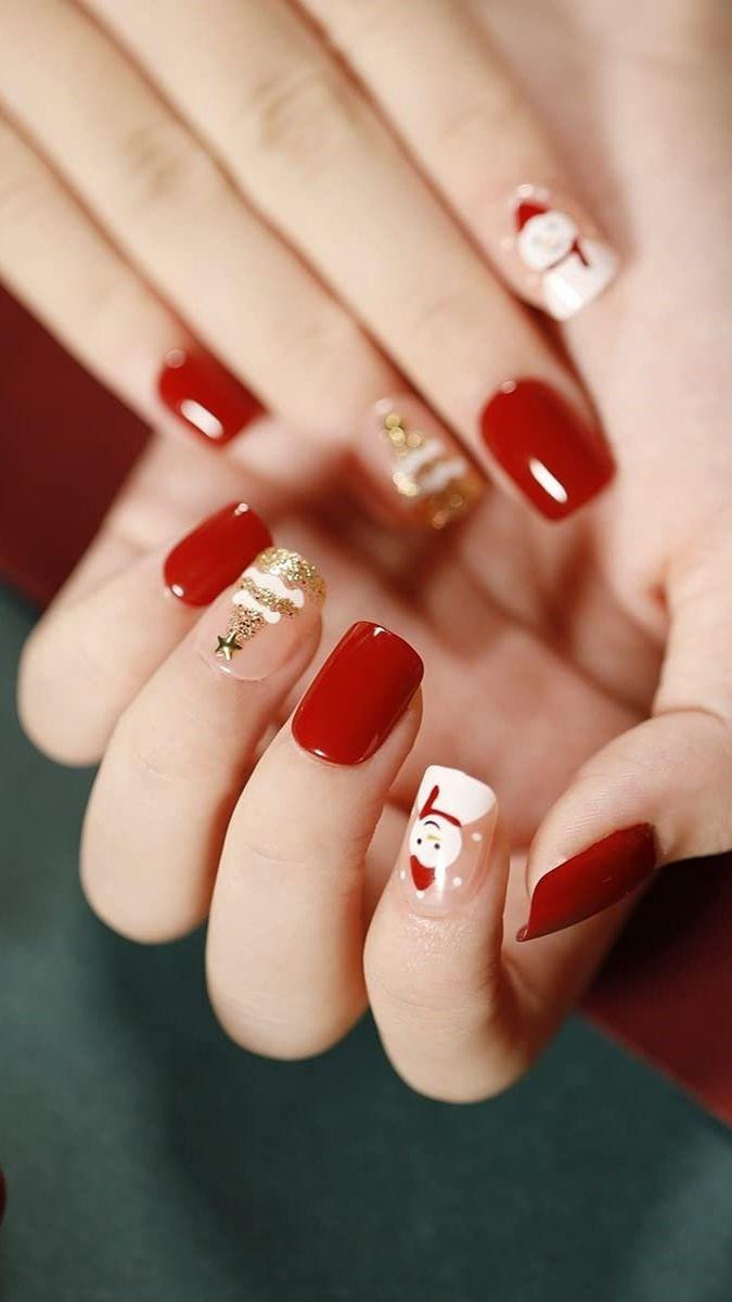 Người tuyết tạo điểm chú ý thu hút trên bộ nail. Người tuyết tạo điểm chú ý thu hút trên bộ nail.