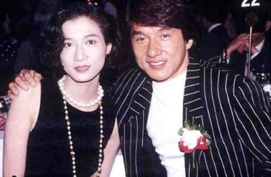 Chuyện chưa kể về Hoa hậu đẻ con rơi cho Thành Long ảnh 4 Chuyện chưa kể về Hoa hậu đẻ con rơi cho Thành Long ảnh 4