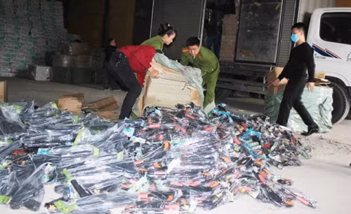  Phát hiện và thu giữ số lượng “khủng” súng bắn đạn nhựa