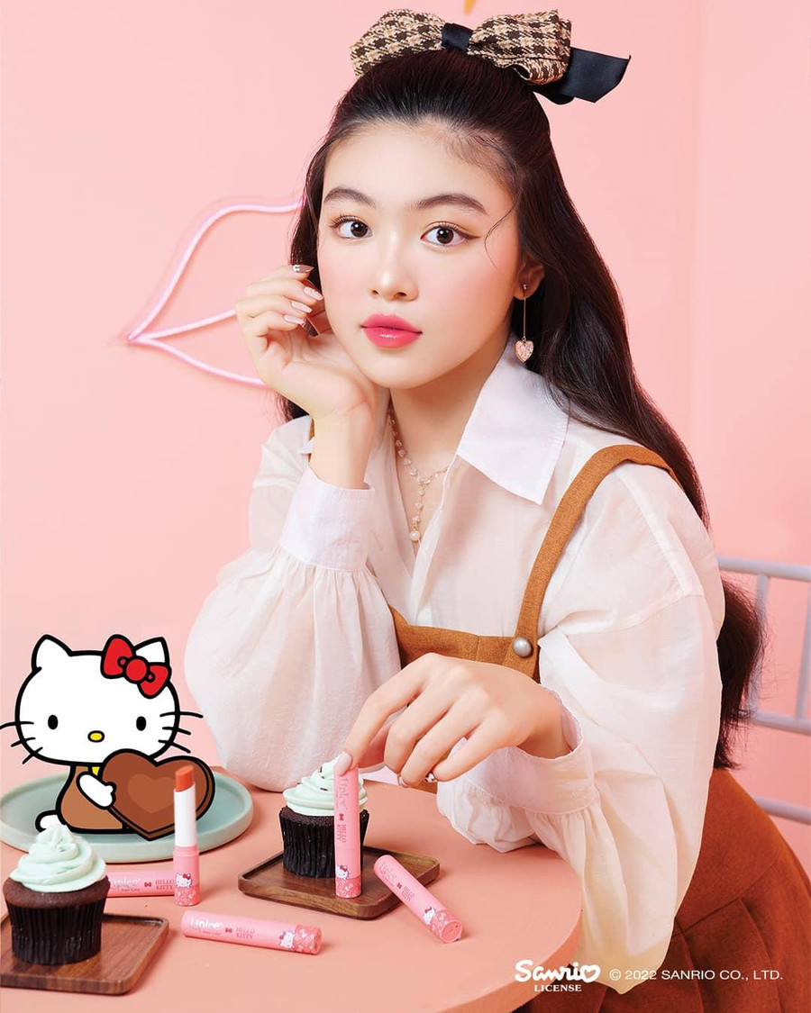 Lọ Lem cực kỳ hợp với phong cách nhẹ nhàng ngọt ngào.