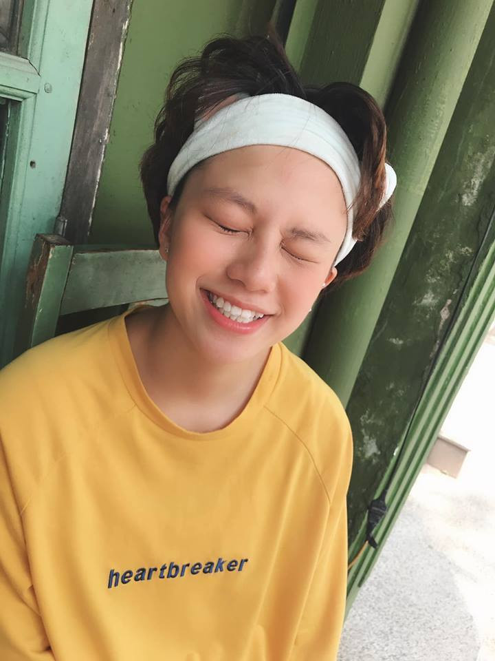 Bảo Hân ngoài đời nhí nhảnh, sống vô tư đúng nghĩa của cô gái 19 tuổi. Bảo Hân ngoài đời nhí nhảnh, sống vô tư đúng nghĩa của cô gái 19 tuổi.