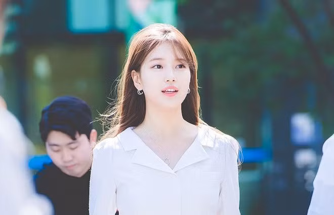 Suzy chứng tỏ bản lĩnh “nữ thần nhan sắc” bằng loạt ảnh không tì vết