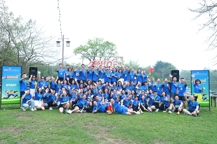 Các đại biểu tham gia giải chạy vào sáng 30/3 tại Ninh Bình. Các đại biểu tham gia giải chạy vào sáng 30/3 tại Ninh Bình.