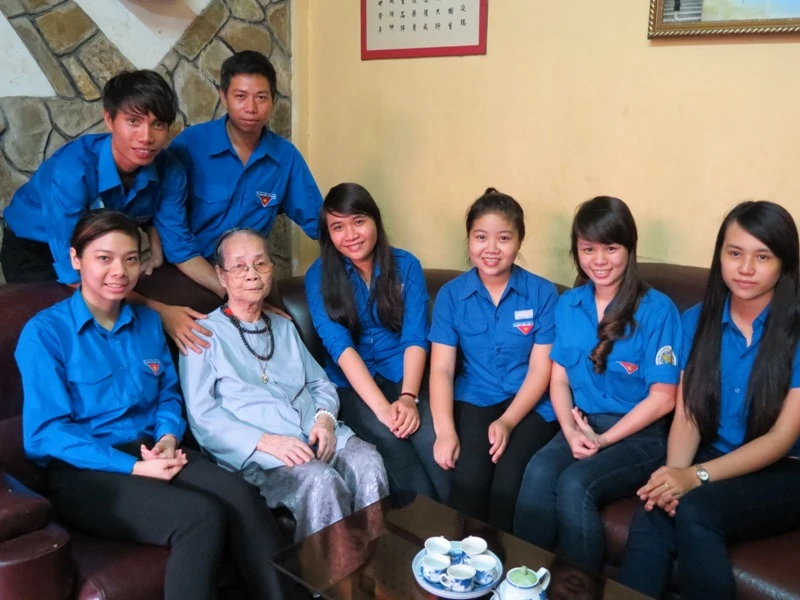 Ngày hội “Tuổi trẻ đền ơn đáp nghĩa” tại Huế