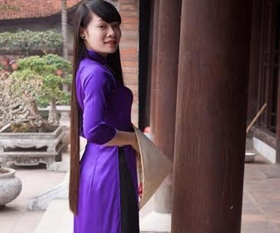 Suối tóc thiếu nữ Việt