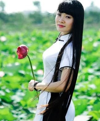 Cô vừa tốt nghiệp Trường Đại học Nông nghiệp Hà Nội.