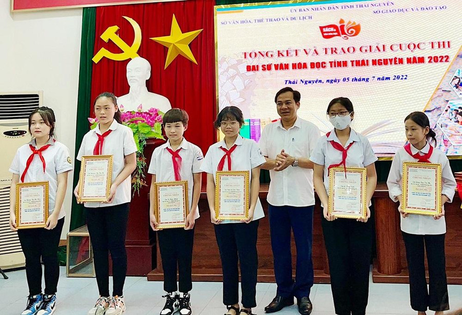 Cuộc thi Đại sứ văn hoá đọc tỉnh Thái Nguyên năm 2022 đã thu hút 123.625 thí sinh với 405 trường tham gia. Cuộc thi Đại sứ văn hoá đọc tỉnh Thái Nguyên năm 2022 đã thu hút 123.625 thí sinh với 405 trường tham gia.