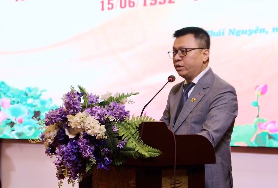 Ông Lê Quốc Minh, Ủy viên BCH Trung ương Đảng, Chủ tịch Hội Nhà báo Việt Nam phát biểu tại Lễ kỷ niệm