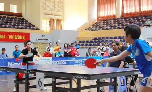 Trận chung kết ở nội dung đơn nữ giữa VĐV của Đài truyền hình Việt Nam và Đài truyền hình TP.HCM Trận chung kết ở nội dung đơn nữ giữa VĐV của Đài truyền hình Việt Nam và Đài truyền hình TP.HCM