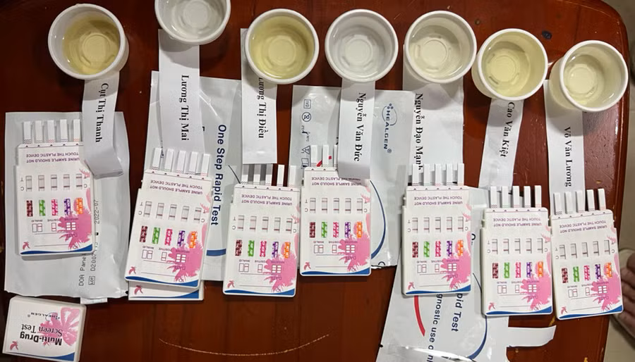 Kết quả test nhanh 7 đối tượng tại phòng hát đều dương tính với ma túy.