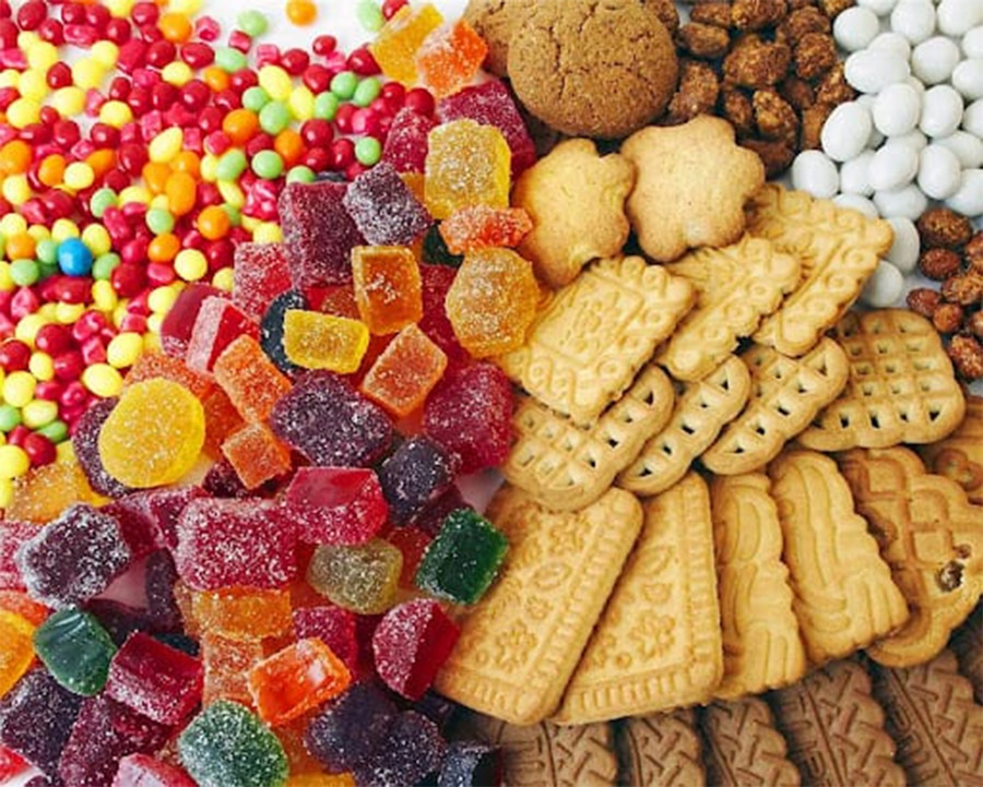 Ăn quá nhiều đường có thể dẫn đến béo phì, tiểu đường và bệnh tim, tất cả đều là yếu tố nguy cơ gây ra chứng rối loạn cương dương. (Ảnh: ITN). Ăn quá nhiều đường có thể dẫn đến béo phì, tiểu đường và bệnh tim, tất cả đều là yếu tố nguy cơ gây ra chứng rối loạn cương dương. (Ảnh: ITN).