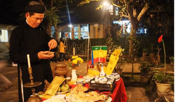 Văn khấn Giao thừa năm Giáp Thìn 2024 chuẩn vầ đầy đủ 