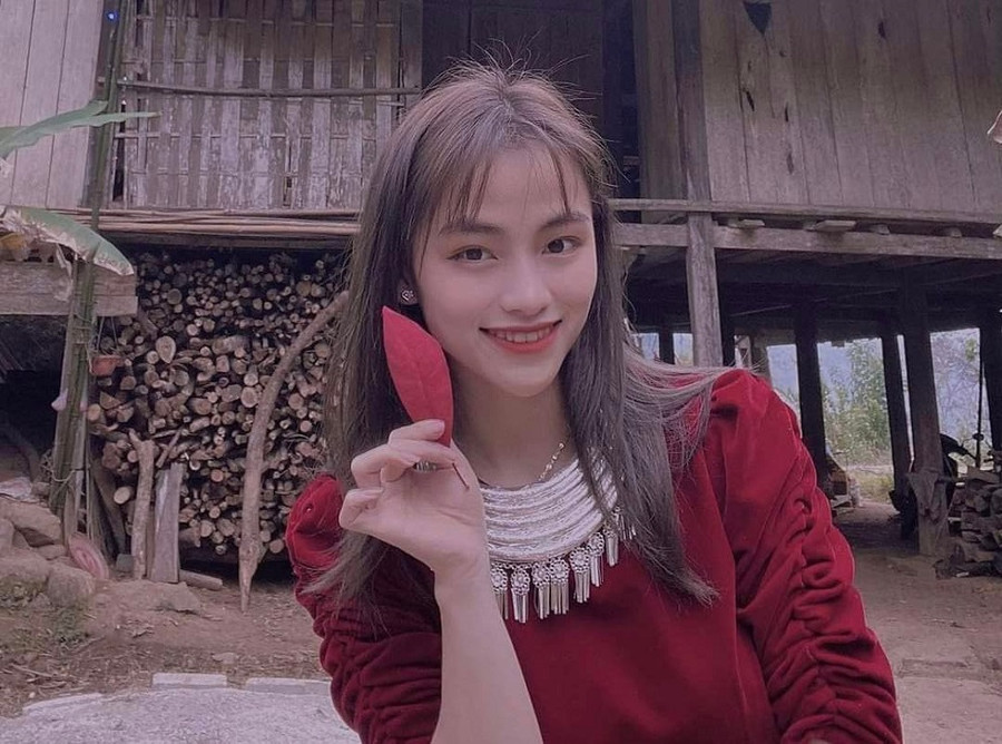 Thu đã xuất sắc trở thành thủ khoa đầu vào chuyên ngành Quản trị kinh doanh và tài chính, khóa 9, khoa Quốc tế, Đại học Thái Nguyên.