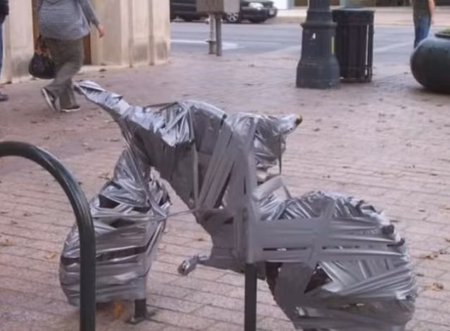 Muôn kiểu chống trộm “độc-dị” trên khắp thế gian - Hình 7