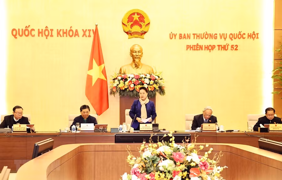 Chủ tịch Quốc hội Nguyễn Thị Kim Ngân chủ trì và phát biểu khai mạc Phiên họp. (Ảnh: Trọng Đức/TTXVN)
