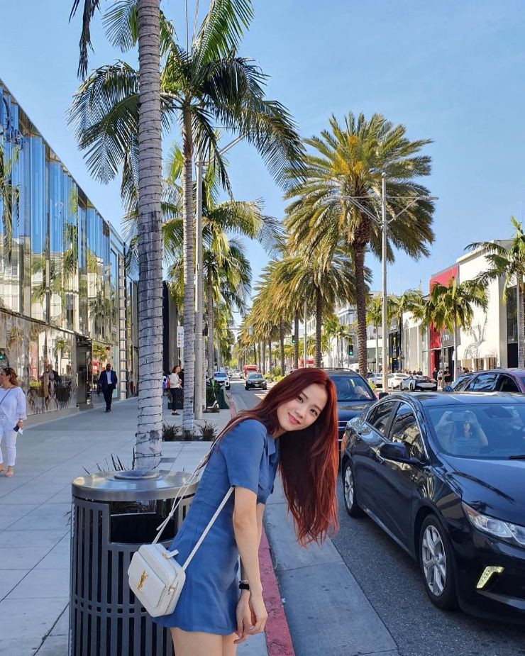 9 kiểu váy chuẩn style sao Hàn vừa mỏng mát vừa yêu kiều mùa hè ảnh 6 Empty