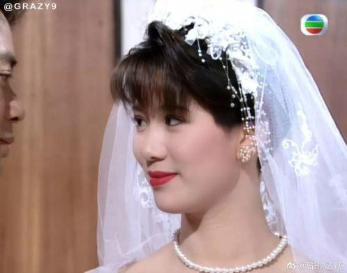 27 mỹ nhân tuyệt sắc Hong Kong mặc váy cưới tinh khôi, Lê Tư hay Châu Huệ Mẫn mới kinh diễm hơn cả? - Ảnh 23. 27 mỹ nhân tuyệt sắc Hong Kong mặc váy cưới tinh khôi, Lê Tư hay Châu Huệ Mẫn mới kinh diễm hơn cả? - Ảnh 23.