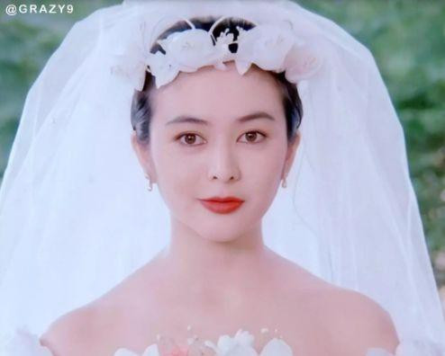 27 mỹ nhân tuyệt sắc Hong Kong mặc váy cưới tinh khôi, Lê Tư hay Châu Huệ Mẫn mới kinh diễm hơn cả? - Ảnh 2. 27 mỹ nhân tuyệt sắc Hong Kong mặc váy cưới tinh khôi, Lê Tư hay Châu Huệ Mẫn mới kinh diễm hơn cả? - Ảnh 2.