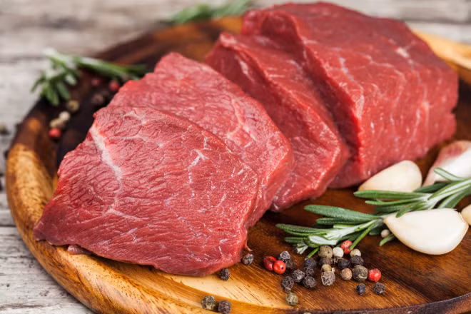 Những thực phẩm vàng tốt cho mắt trẻ, mẹ nên bổ sung vào bữa ăn hàng ngày ảnh 1 Thịt bò giúp mắt trẻ tốt hơn