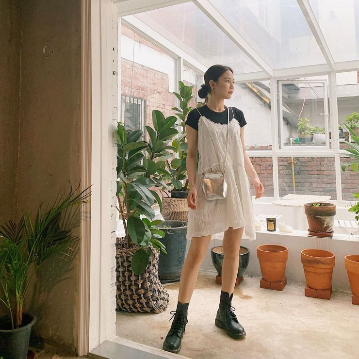 9 kiểu váy chuẩn style sao Hàn vừa mỏng mát vừa yêu kiều mùa hè ảnh 5 Empty