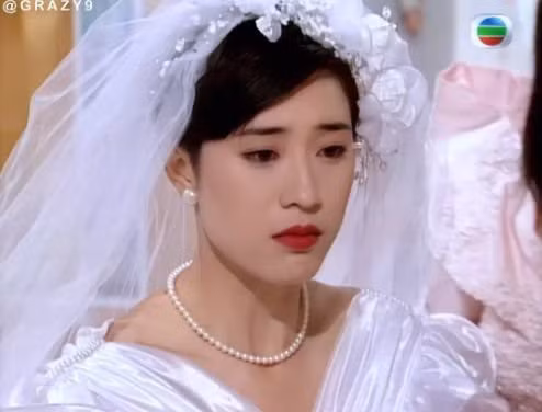 27 mỹ nhân tuyệt sắc Hong Kong mặc váy cưới tinh khôi, Lê Tư hay Châu Huệ Mẫn mới kinh diễm hơn cả? - Ảnh 16.