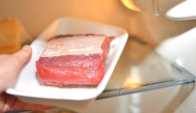 Đây là thói quen ăn uống cực kỳ nguy hại khiến bạn có thể mang mầm mống ung thư đến cả gia đình - Ảnh 2.