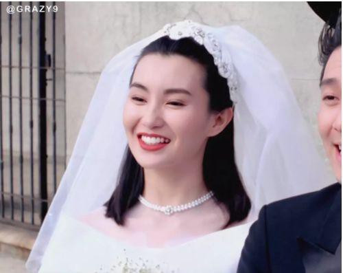 27 mỹ nhân tuyệt sắc Hong Kong mặc váy cưới tinh khôi, Lê Tư hay Châu Huệ Mẫn mới kinh diễm hơn cả? - Ảnh 5. 27 mỹ nhân tuyệt sắc Hong Kong mặc váy cưới tinh khôi, Lê Tư hay Châu Huệ Mẫn mới kinh diễm hơn cả? - Ảnh 5.