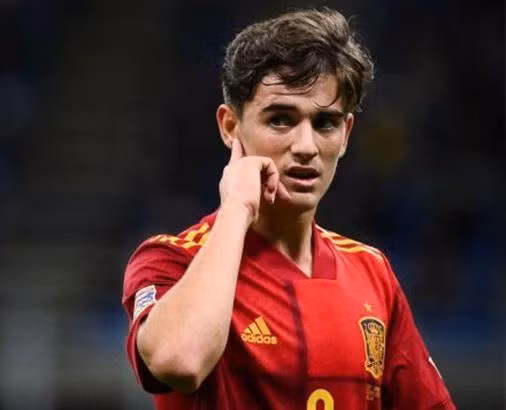 Gavi nhận được sự quan tâm đặc biệt của Man United.