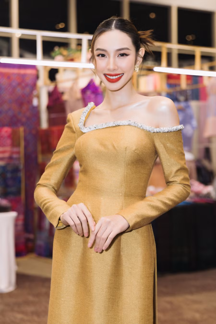 Miss Grand International 2021 Thùy Tiên.