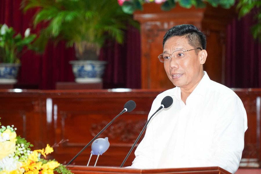 Ông Nguyễn Thực Hiện, Phó Chủ tịch UBND TP Cần Thơ phát biểu tại buổi lễ. Ông Nguyễn Thực Hiện, Phó Chủ tịch UBND TP Cần Thơ phát biểu tại buổi lễ.