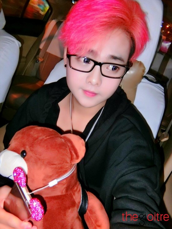 “Mình ngủ từ sáng đến tối, từ tối đến sáng ngày hôm sau. Năm nay, cả gia đình mình đều chuyển lên Sài Gòn nên mình không có cơ hội trở lại đón Tết tại quê hương Nha Trang, được cùng ông bà nâu bánh chưng, tỉa hoa với như mọi năm. Chắc vì thế mà làm không khí Tết trong mình nhạt hẳn”.